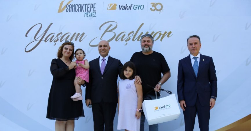 VAKIF GYO’da hak sahipleri yeni yuvalarına kavuşuyor